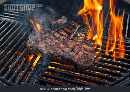 
                Rindersteak, Grillsteak, Porterhouse-steak                   