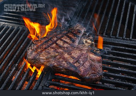 
                Grillen, Rindersteak, Grillsteak                   