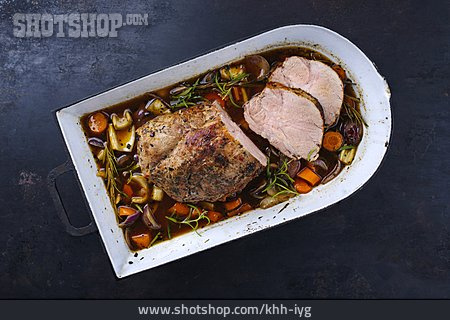 
                Schweinebraten, Rollbraten, Schmorbraten                   