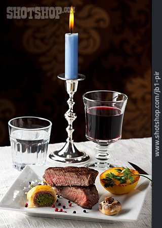 
                Abendessen, Rinderfilet, Fine Dining                   