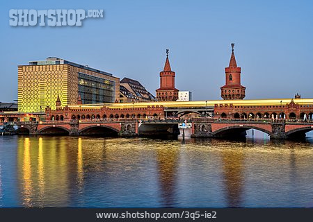 
                Berlin, Oberbaumbrücke                   