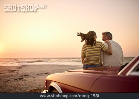 
                Glücklich, Sonnenaufgang, Liebespaar                   