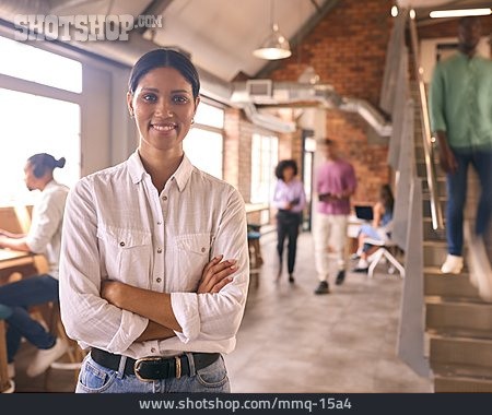 
                Geschäftsfrau, Büro                   