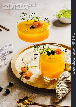 
                Cocktail, Sommergetränk                   