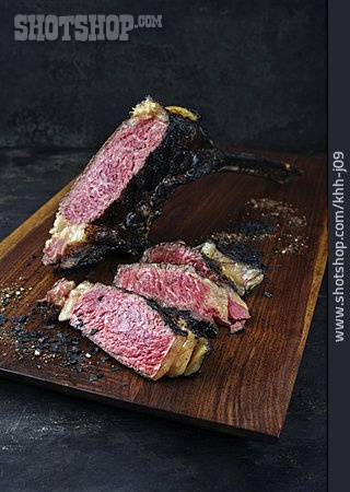 
                Barbecue, Medium Rare, Tomahawk Steak                   