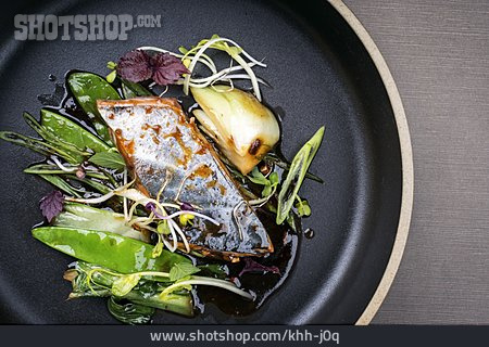 
                Asiatische Küche, Fischgericht, Fine Dining                   