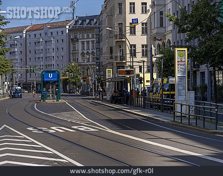 
                Straße, Friedrichstraße, öffentlicher Verkehr, Oranienburger Tor                   