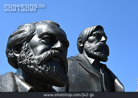 
                Karl Marx, Friedrich Engels, Marx-engels-forum                   