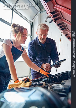 
                Ausbildung, Autowerkstatt, Kfz-mechatroniker                   