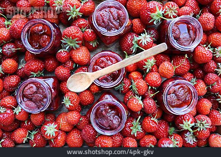 
                Erdbeeren, Erdbeermarmelade                   