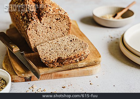 
                Brot, Vollkornbrot                   