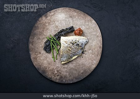 
                Fischgericht, Japanische Küche                   