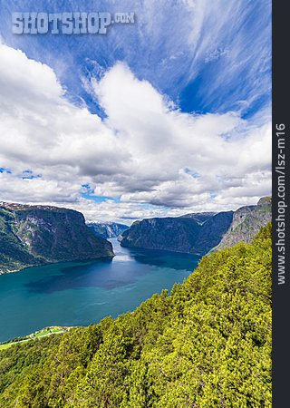 
                Aussicht, Aurlandsfjord, Stegastein                   