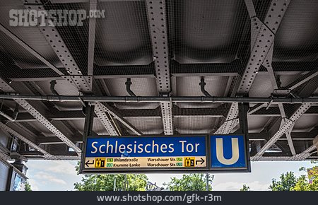 
                U-bahn, Schlesisches Tor                   